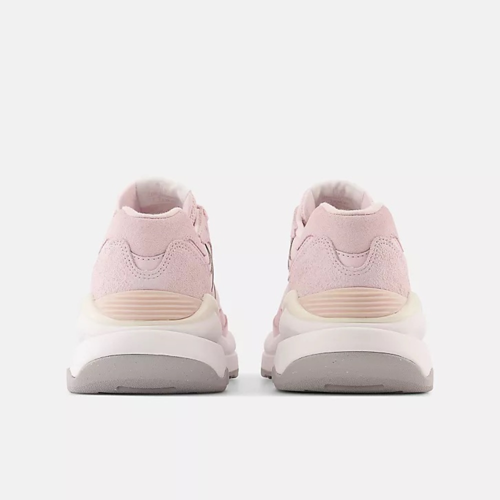 New Balance 57/40 Retro Running Shoes / Sneakers - Pink - Picture 9 of 14